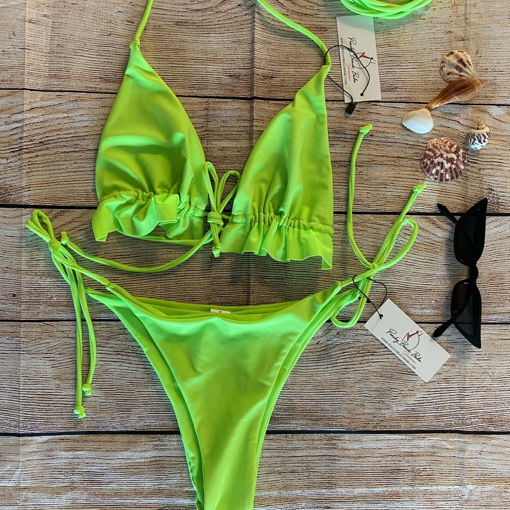 Rumba set in lime green